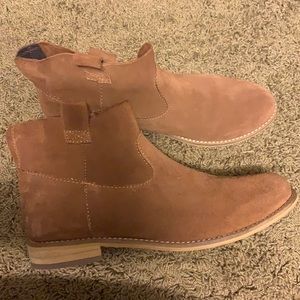 DIBA True Booties Size 8 1/2